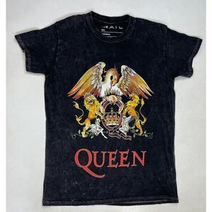 QUEEN Retro Graphic T-shirt Women Small Black Acid Wash Music Short Sleeve